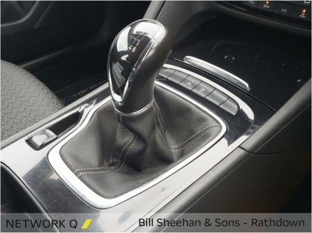 2019 Opel Insignia 1.6 (136PS) Turbo D ecoTEC SC €15,950 thumbnail