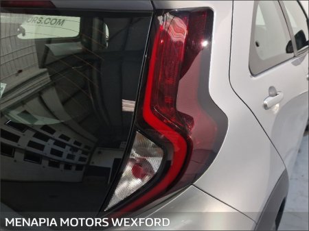 2023 Toyota Aygo X - thumbnail 17