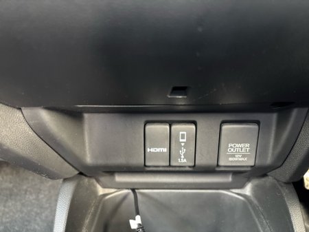 2017 Honda Fit - thumbnail 17