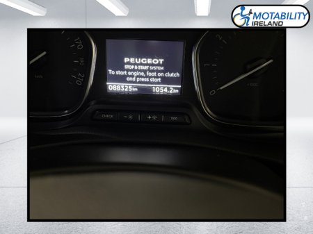 2018 Peugeot Expert Wheelchair Accessible €29,995 thumbnail