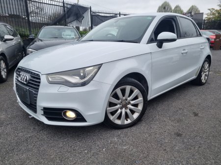 2013 Audi A1 - thumbnail 4