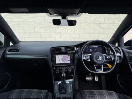 2017 Volkswagen Golf - thumbnail 11