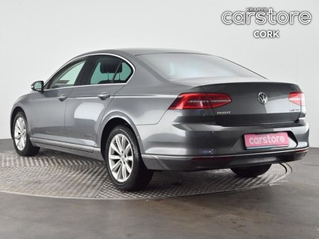 2016 Volkswagen Passat - thumbnail 3