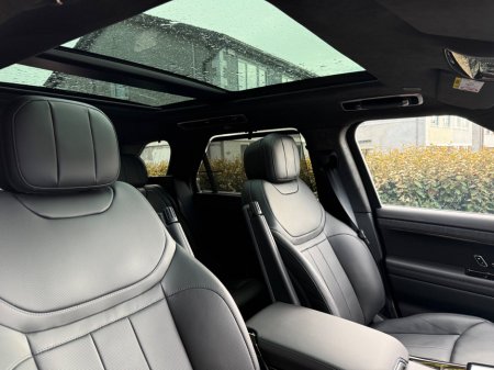 2025 Land Rover Range Rover Sport - thumbnail 10