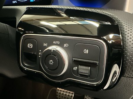 2024 Mercedes-Benz CLA Class CLA250 e AMG Line Executive 15.6 kWh PHEV €45,900 thumbnail