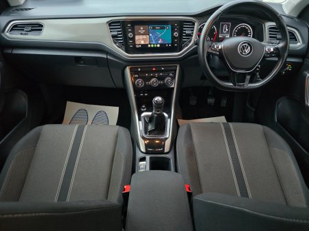 2021 Volkswagen T-Roc 2.0 TDI 115bhp Design €24,950 thumbnail
