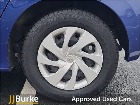 2022 Toyota Yaris - thumbnail 6