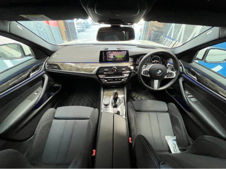 2019 BMW 5 Series - thumbnail 21