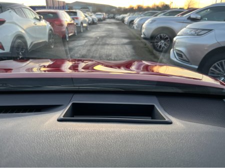 2019 Toyota Camry WS AUTOMATIC HYBRID 2.5 PETROL //HIGH SPEC//FULL LEATHER HEATED SEATS//HEAD UP DISPLAY//KEYLESS ENTRY// €26,950 thumbnail