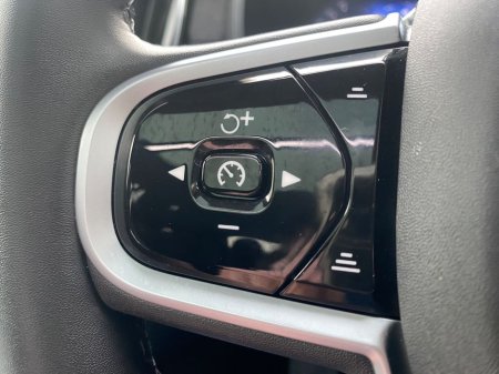 2025 Volvo XC90 - thumbnail 25