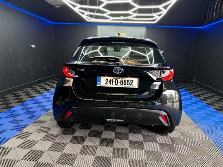 2024 Toyota Yaris - thumbnail 10