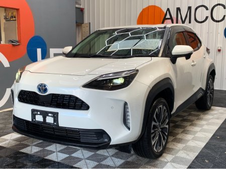 2021 Toyota Yaris Cross 1.5 HYBRID / 84k KMs / Heated & Electric Seats / Cruise Control & Reverse Camera €24,950