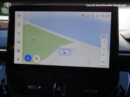 2024 Toyota Corolla Hybrid Luna Sport HB €32,950 thumbnail