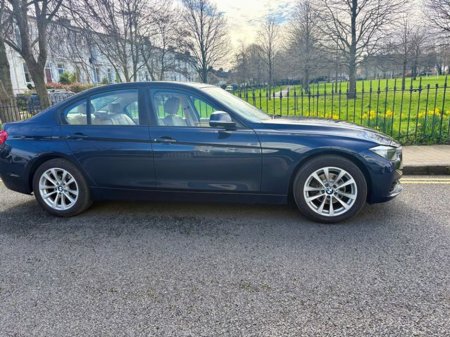 2016 BMW 3 Series - view 3