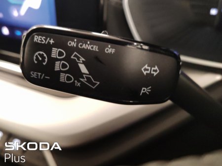 2025 Skoda Octavia - thumbnail 32