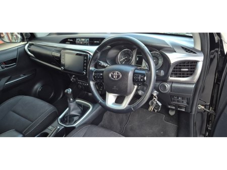 2022 Toyota Hilux - thumbnail 7