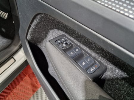 2021 Volvo XC40 - thumbnail 28