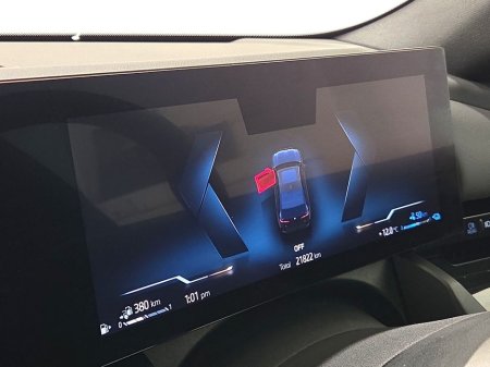 2024 BMW 5 Series - thumbnail 9