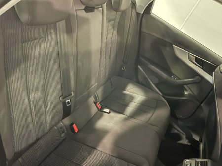 2019 Audi A4 2.0 TDI SE 35 S-A AUTO 150PS €19,950 thumbnail