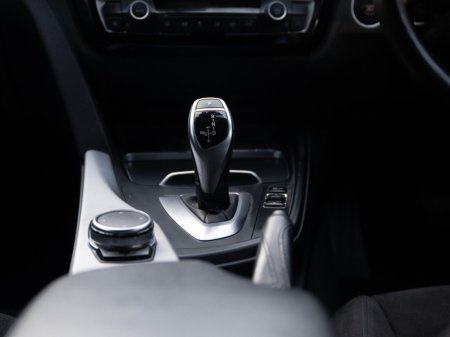 2015 BMW 3 Series - thumbnail 20