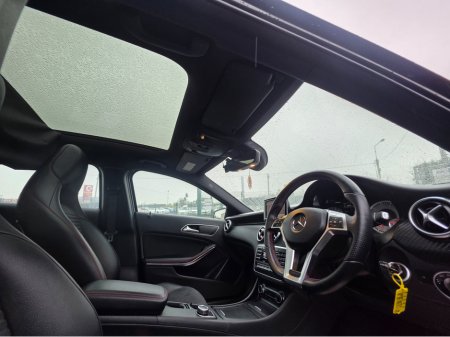 2013 Mercedes-Benz A Class ( 132 REG A180 AMG LINE  HALF LEATHER SEATS  / HI SPEC / SYSTEM LOW ROAD TAX BAND / SIMI DEALER €13,450 thumbnail