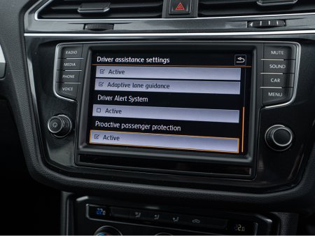 2016 Volkswagen Tiguan 2016 VW Tiguan 2.0tdi/FSH/New NCT/1yr warranty €19,888 thumbnail