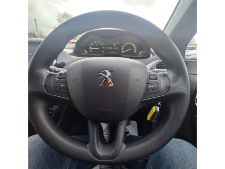2017 Peugeot 208 1.2 PureTech 68bhp Access 3 dr €9,950 thumbnail