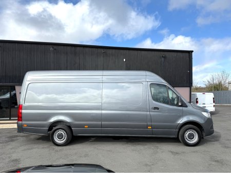 2025 Mercedes-Benz Sprinter - thumbnail 6