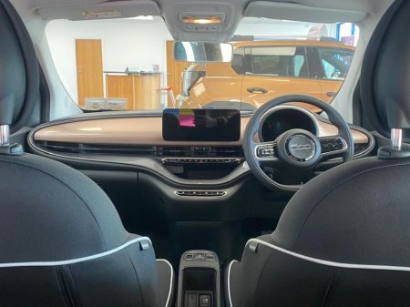 2025 Fiat 500e Icon 42KWH 3DR Auto €19,950 thumbnail