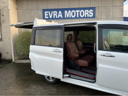 2020 Honda Stepwagon 7 SEATER AUTOMATIC HYBRID 2.0 PETROL //REVERSE CAMERA//KEYLESS ENTRY//POWER SLIDING REAR DOORS// €29,950