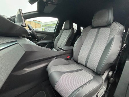 2023 Peugeot 3008 ALLURE PREMIUM+ €29,995 thumbnail