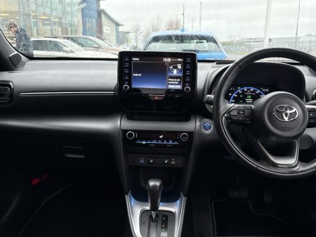 2023 Toyota Yaris Cross 1.5L Petrol Hybrid Automatic €26,950 thumbnail