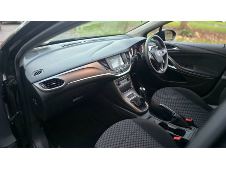 2018 Opel Astra - thumbnail 14