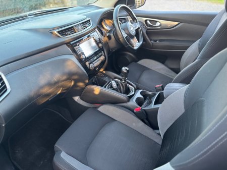 2018 Nissan Qashqai - thumbnail 16