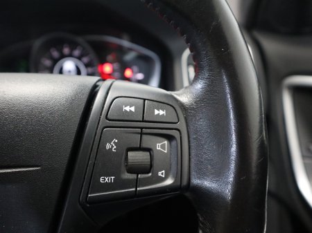 2017 Volvo S60 - thumbnail 13