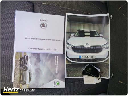 2024 Skoda Kodiaq SELECTION 150HP 2.0TDI Diesel Automatic €47,995 thumbnail