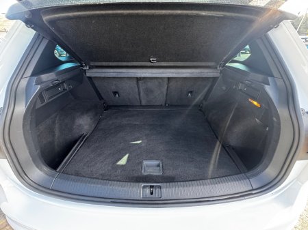 2020 Volkswagen Tiguan - thumbnail 17