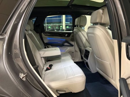 2020 Porsche Cayenne 3.0 V6 E-HYBRID=HUGE SPEC//PAN ROOF//201 D REG=TAILORED FINANCE PACKAGES INCL PCP AVAILABLE=TRADE IN'S WELCOME €59,995 thumbnail