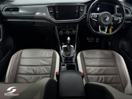 2022 Volkswagen T-Roc R-LINE 1.5 TSI D7F 150HP 5DR A €28,995 thumbnail