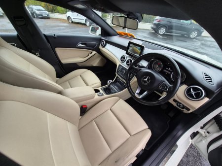 2016 Mercedes-Benz CLA Class - thumbnail 10