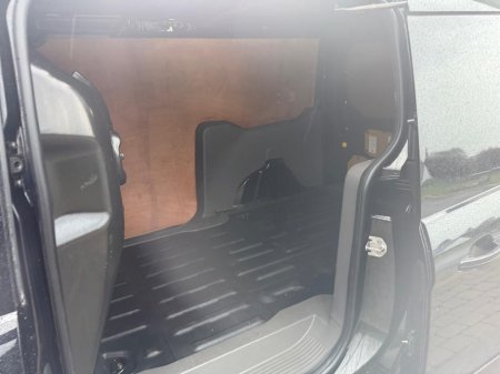 2021 Ford Transit Connect 240 LIMITED EDITION T TDCI €15,815 thumbnail