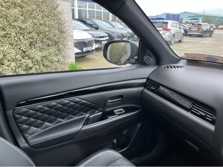 2021 Mitsubishi Outlander - thumbnail 16