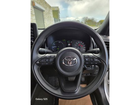 2021 Toyota Yaris - thumbnail 8
