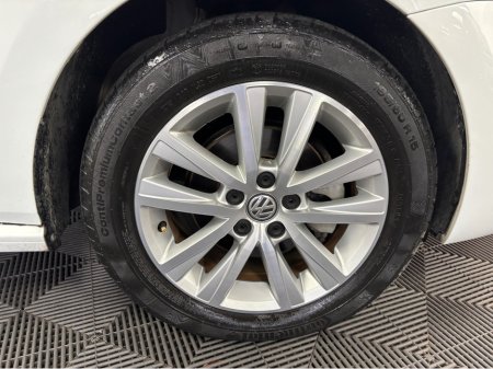 2016 Volkswagen Polo VOLKSWAGEN POLO 1.2 TSI DSG*MULTI FUNCTION WHEEL*REVERSE CAMERA*FOLDING HEATED ELECTRIC MIRRORS*TRADE INS WELCOME* €12,950 thumbnail