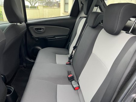 2018 Toyota Yaris 1.0 VVT-i 5Dr Luna €13,450 thumbnail