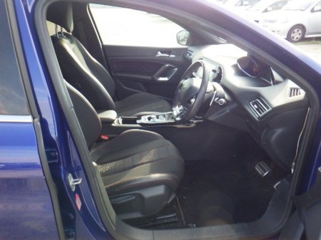 2017 Peugeot 308 - thumbnail 5