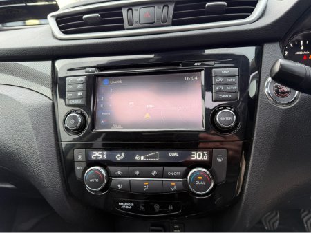 2017 Nissan X-Trail 1.6 DCI TEKNA S/S 128B 128BHP 5DR 130PS 7SEATS €12,950 thumbnail