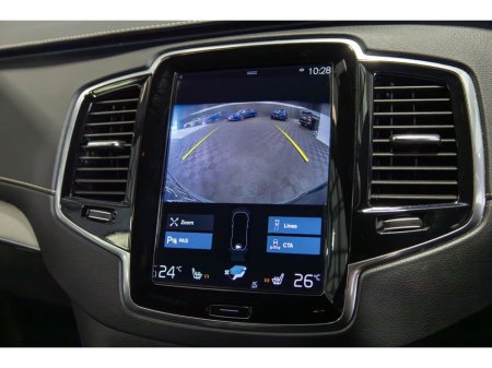 2022 Volvo XC90 PHEV T8 (390hp) R-Design AWD €59,950 thumbnail