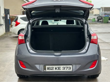 2016 Hyundai i30 1.4 PETROL CLASSIC 5DR thumbnail