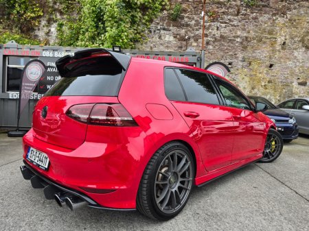 2015 Volkswagen Golf 2.0 TSI R 4X4 300PS 5DR €22,950 thumbnail